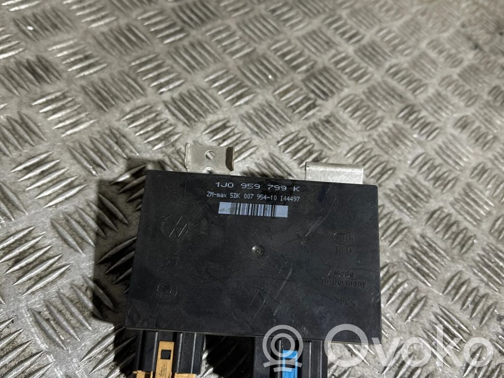 Volkswagen New Beetle Engine control unit/module 