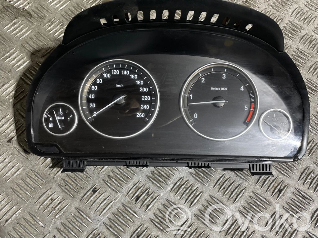 BMW 5 F10 F11 Speedometer (instrument cluster) 