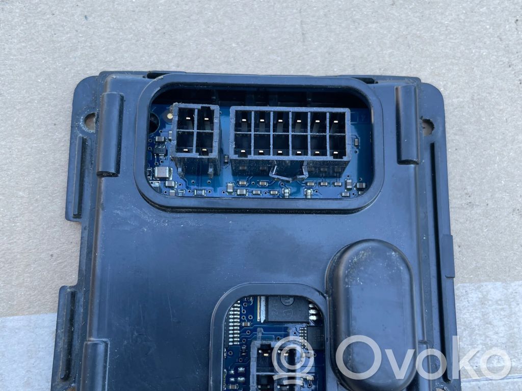 Volkswagen PASSAT B6 Headlight ballast module Xenon 