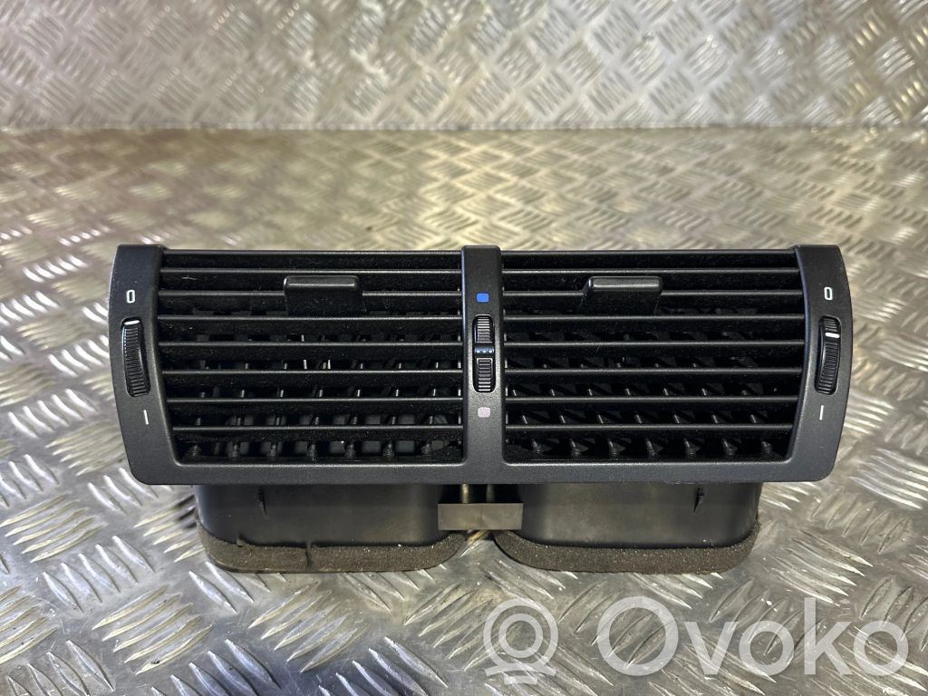 BMW X5 E53 Centrinės oro grotelės 