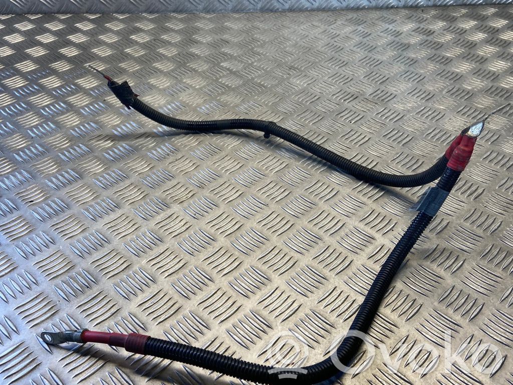 BMW 5 E60 E61 Positive cable (battery) 