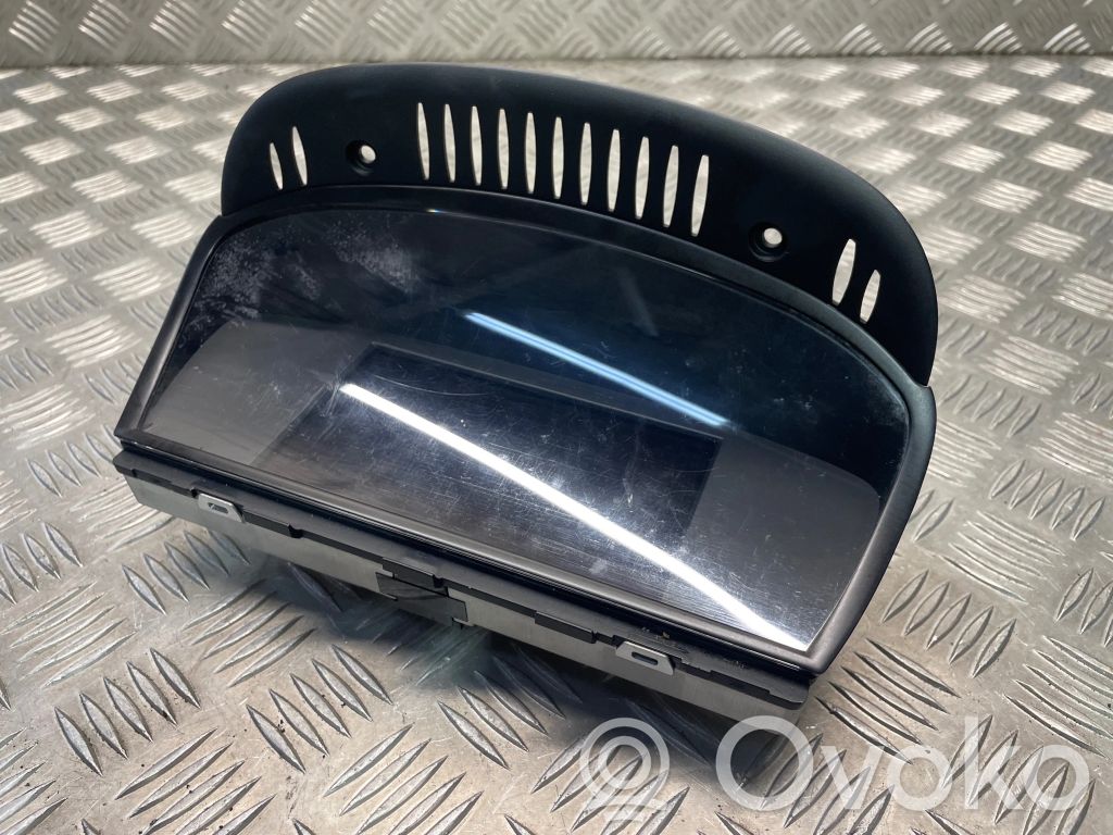 Screen/display/small screen   9193748,895041,031553