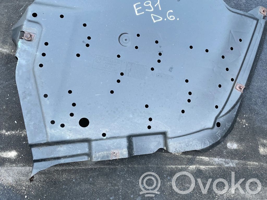 BMW 3 E90 E91 Takapuskurin alustan suoja välipohja 