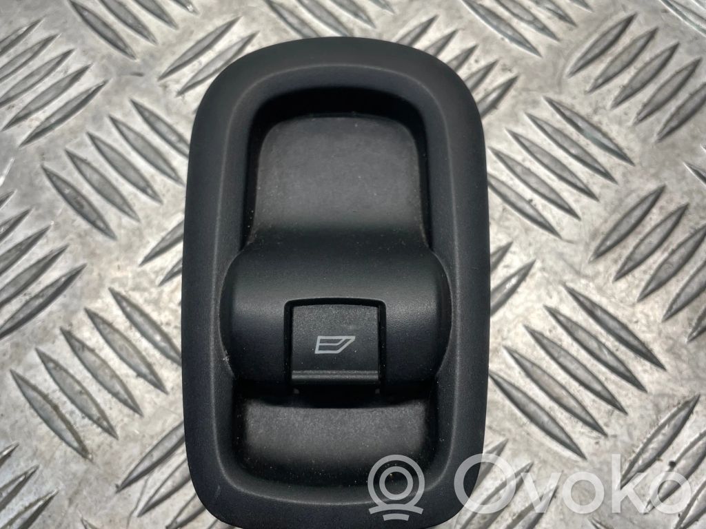 Electric window control switch   BK2T14529AB