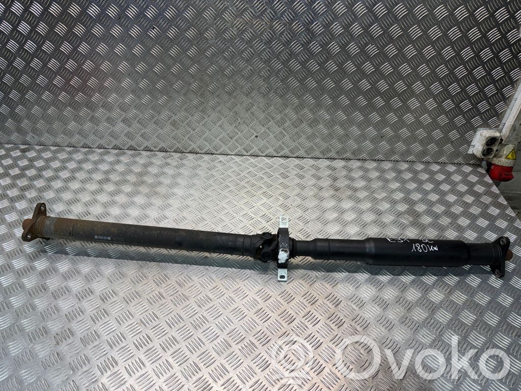 BMW 3 E90 E91 Kardanas komplekte 