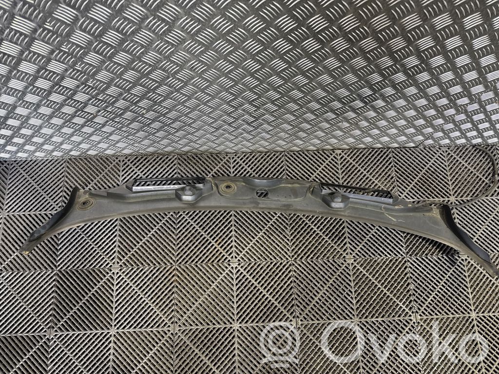 BMW 3 E90 E91 Wiper trim 