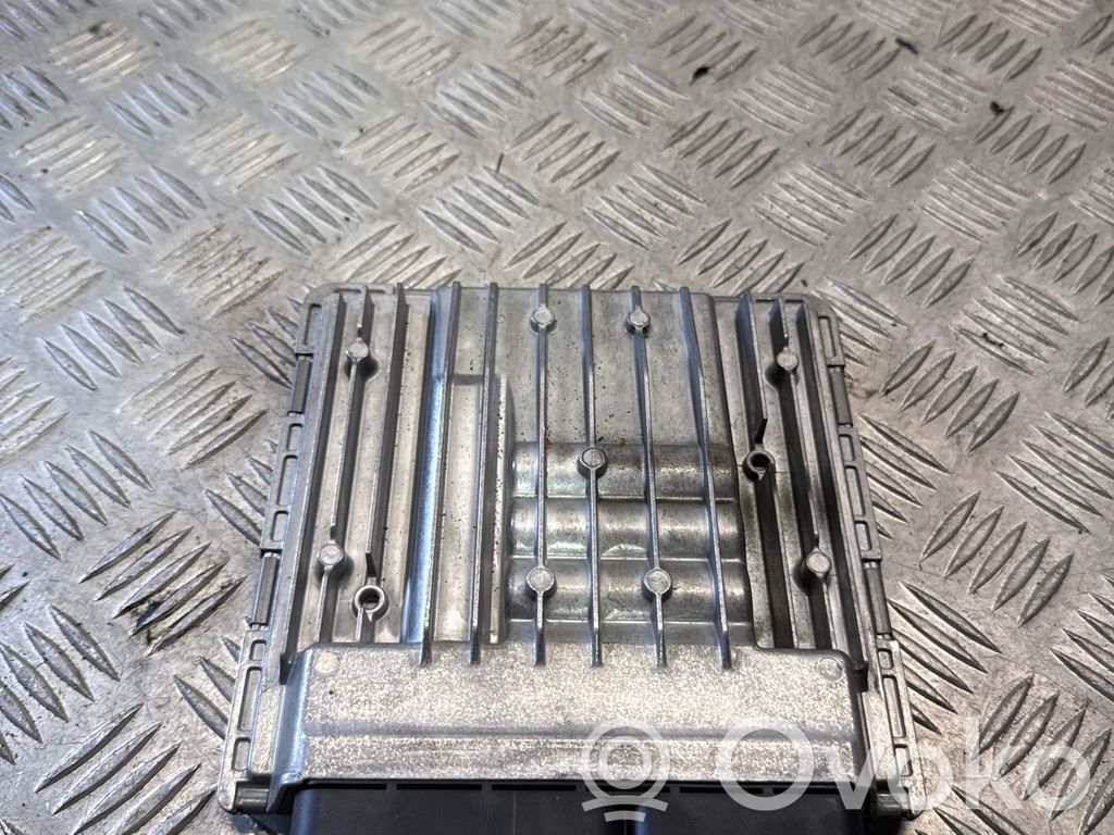 BMW 3 E90 E91 Engine control unit/module 