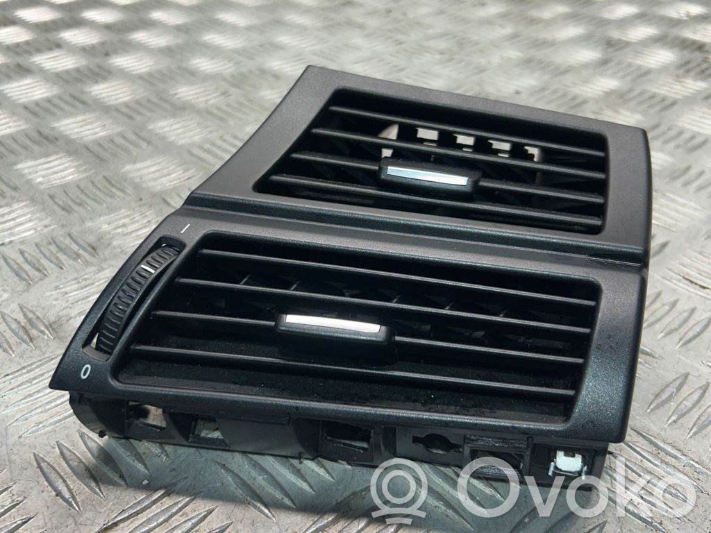 BMW X5 E70 Moldura protectora de la rejilla de ventilación lateral del panel 