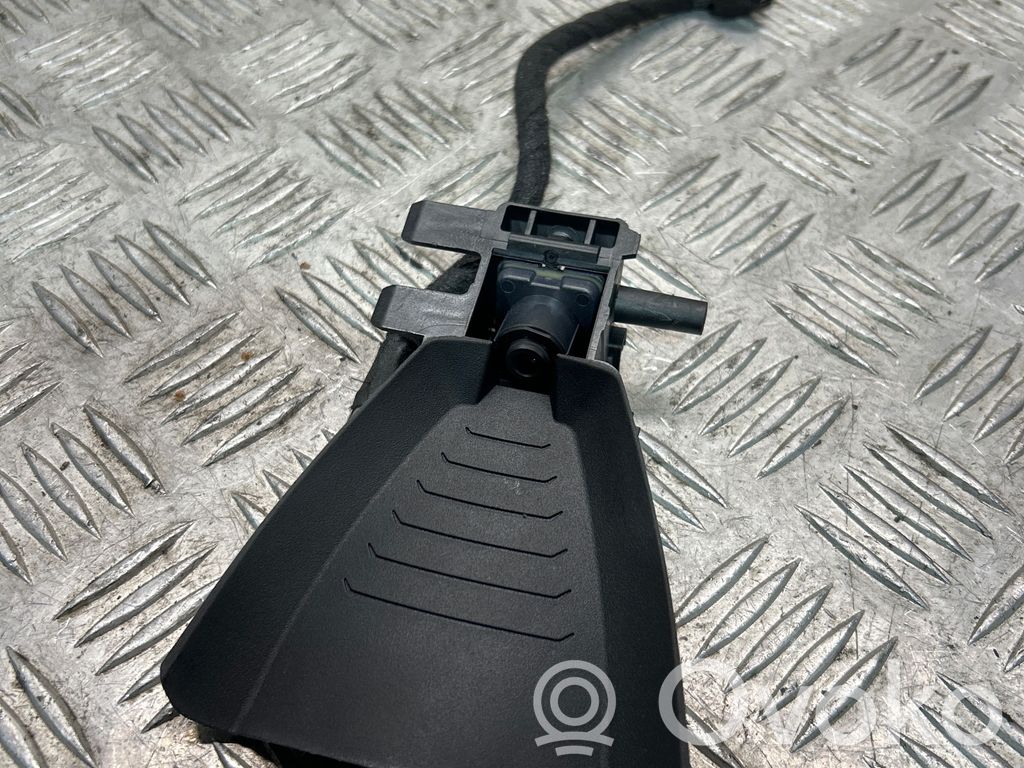 BMW 2 F46 Windshield/windscreen camera 