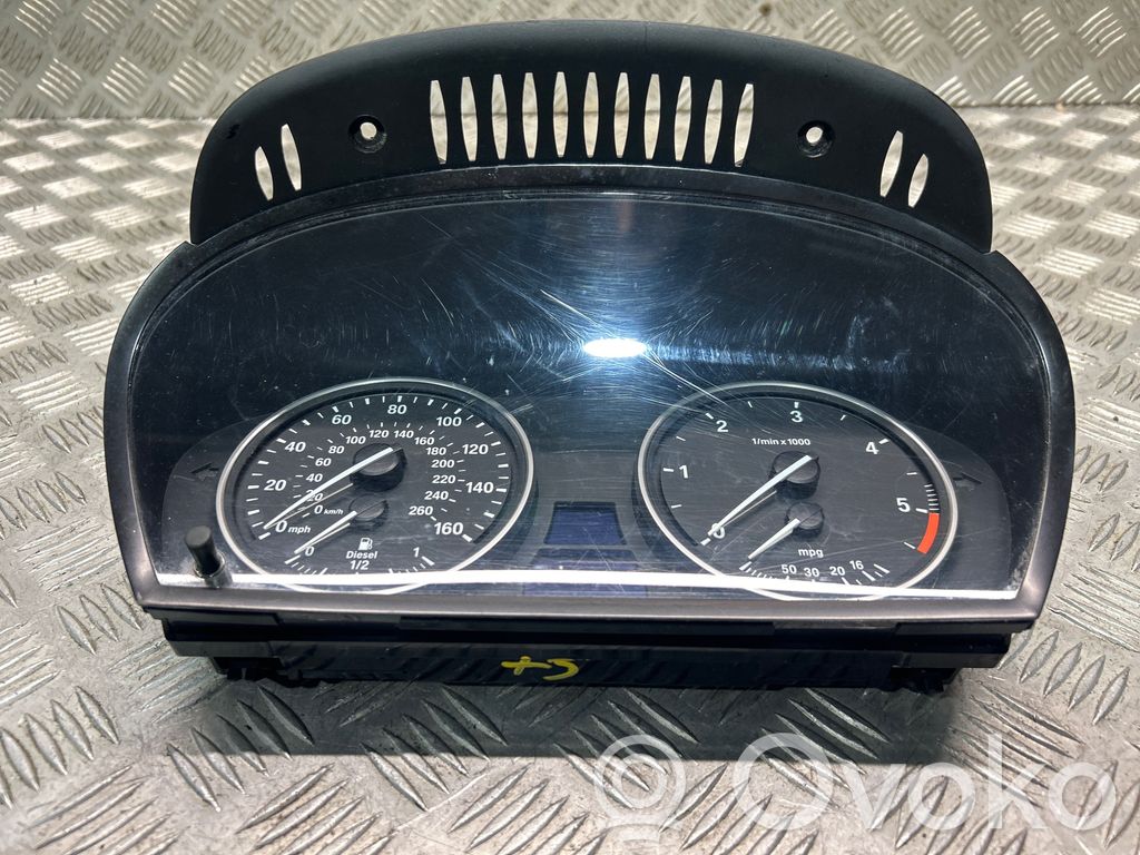 BMW X5 E70 Speedometer (instrument cluster) 