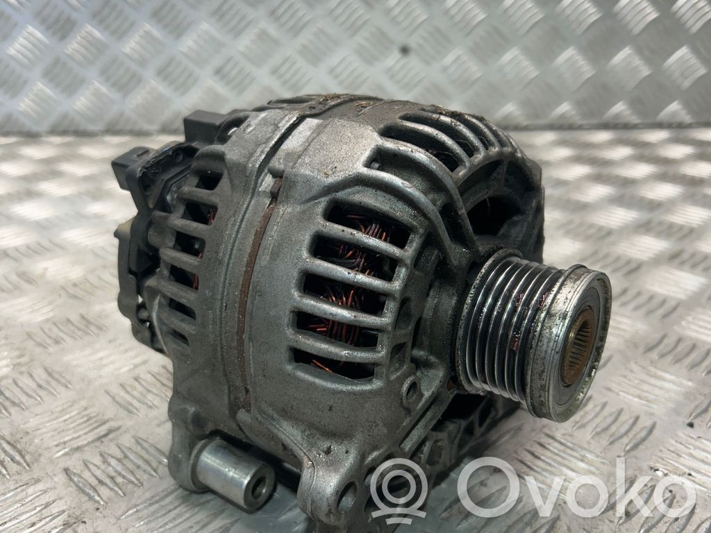 Volkswagen Golf VI Generatorius 