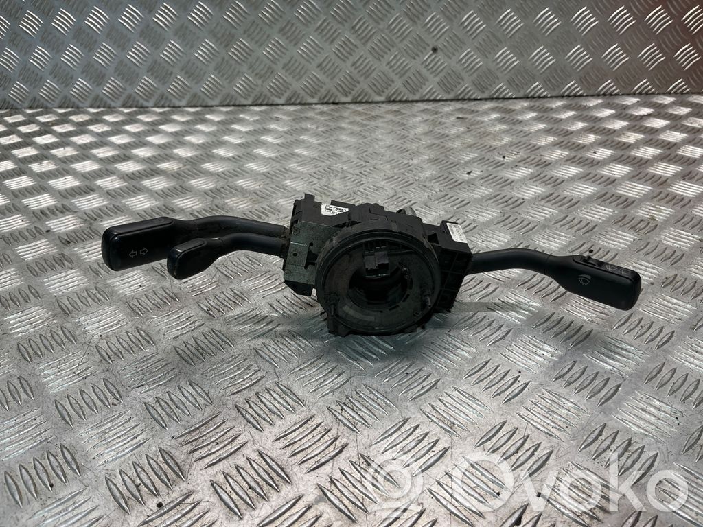 Audi A4 S4 B5 8D Wiper turn signal indicator stalk/switch 