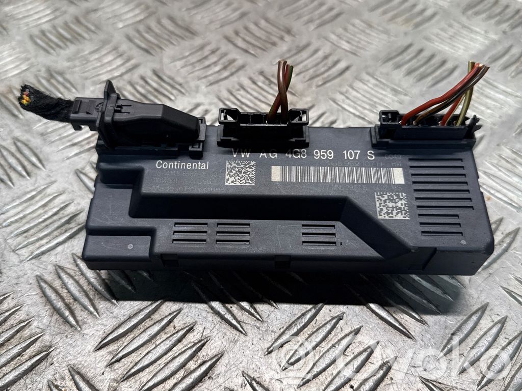 Audi A7 S7 4G Tailgate/trunk control unit/module 