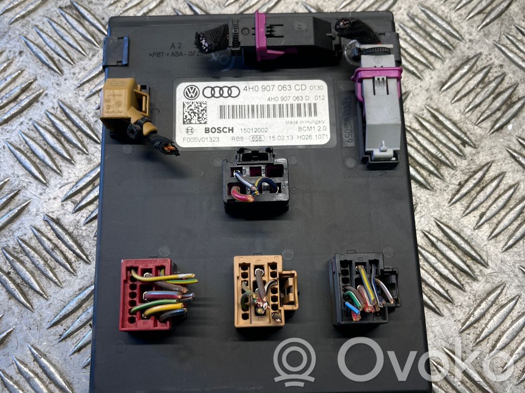 Volkswagen Touareg II Módulo de confort/conveniencia 
