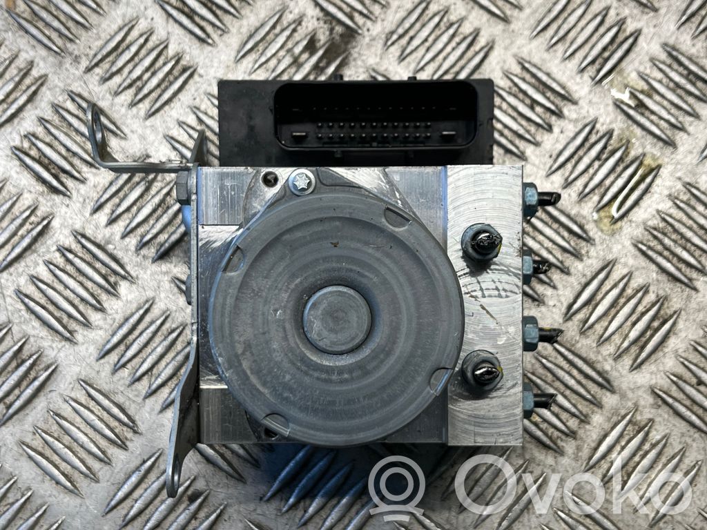 BMW X1 E84 ABS Pump 