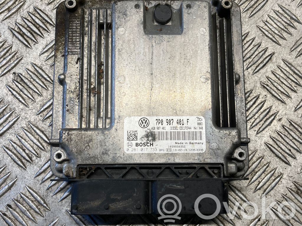 Volkswagen Touareg II Engine control unit/module 