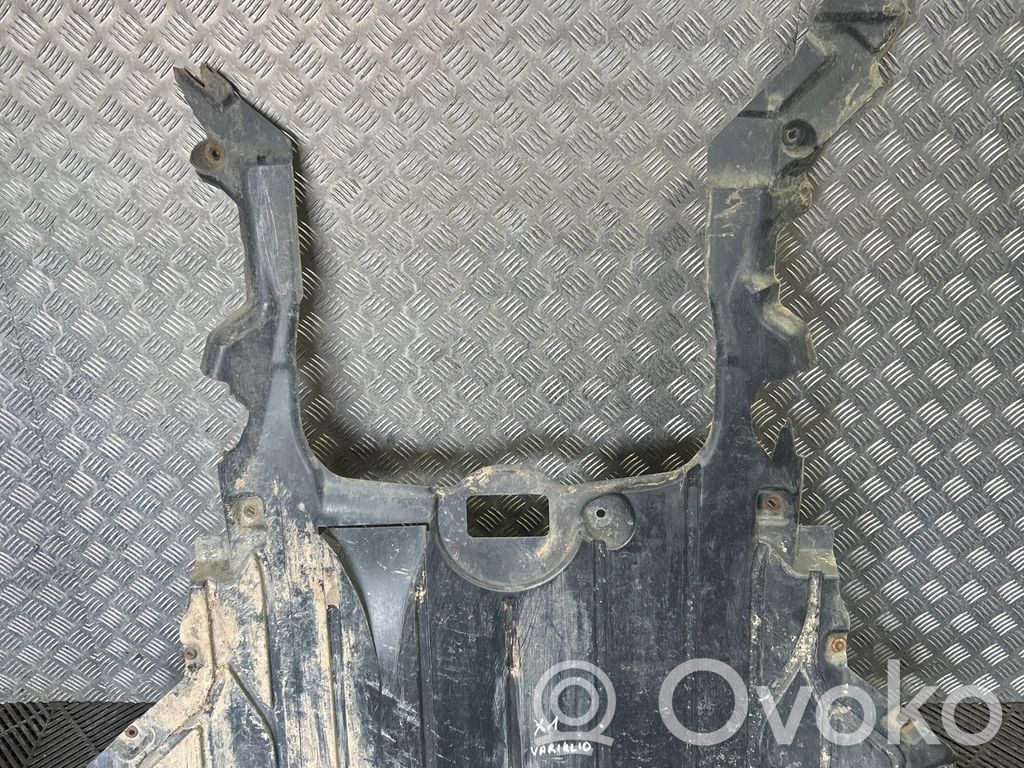 BMW X1 E84 Engine splash shield/under tray 