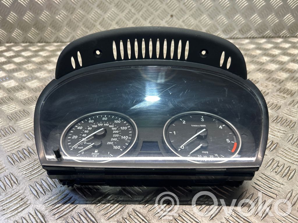 BMW X5 E70 Speedometer (instrument cluster) 
