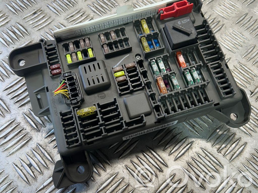 Fuse module   6931687