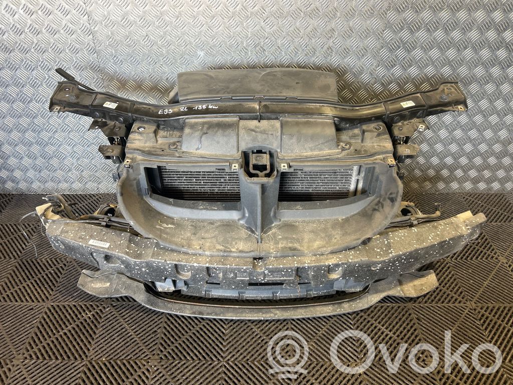 BMW 3 E92 E93 Radiatoru panelis 
