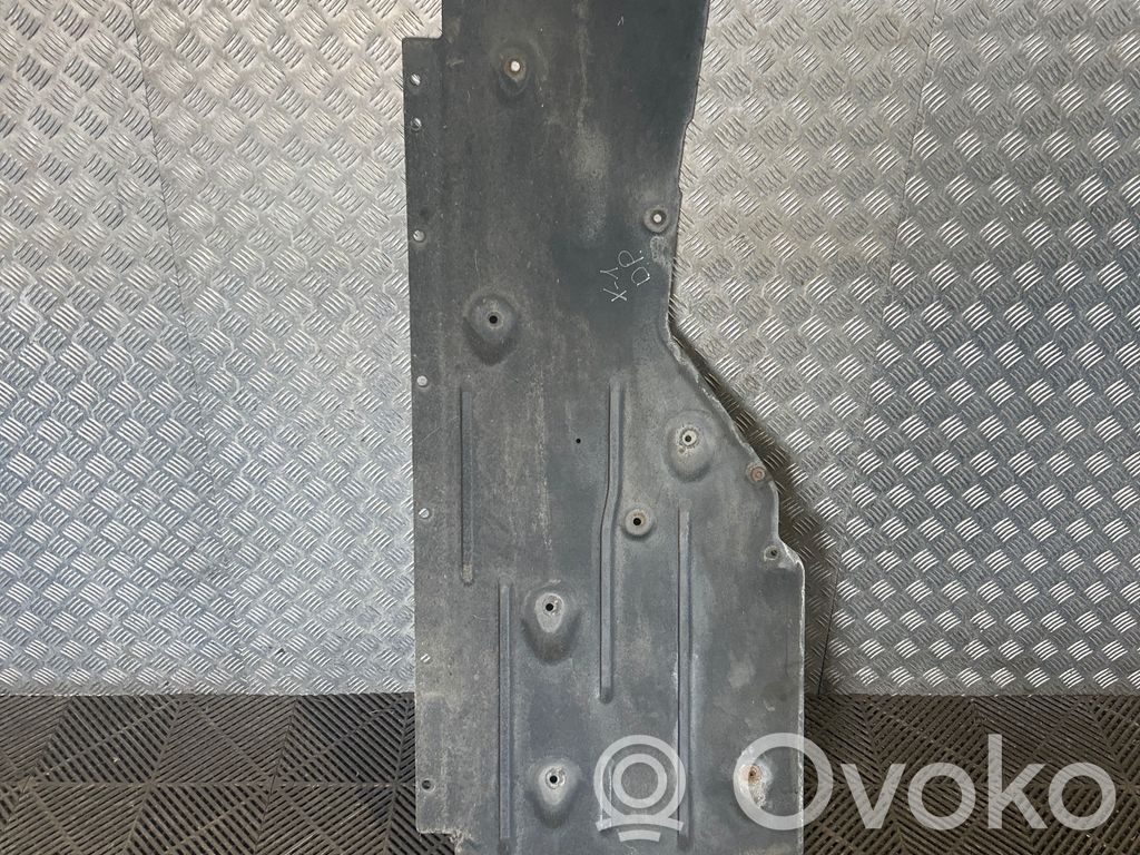 Protección inferior lateral   7244594