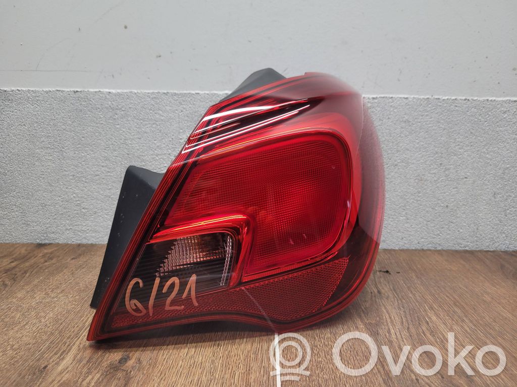 Rear/tail lights   13428448,13428448,13454496,39090647