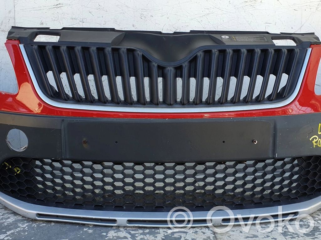 Skoda Fabia Mk2 (5J) Parachoques delantero 