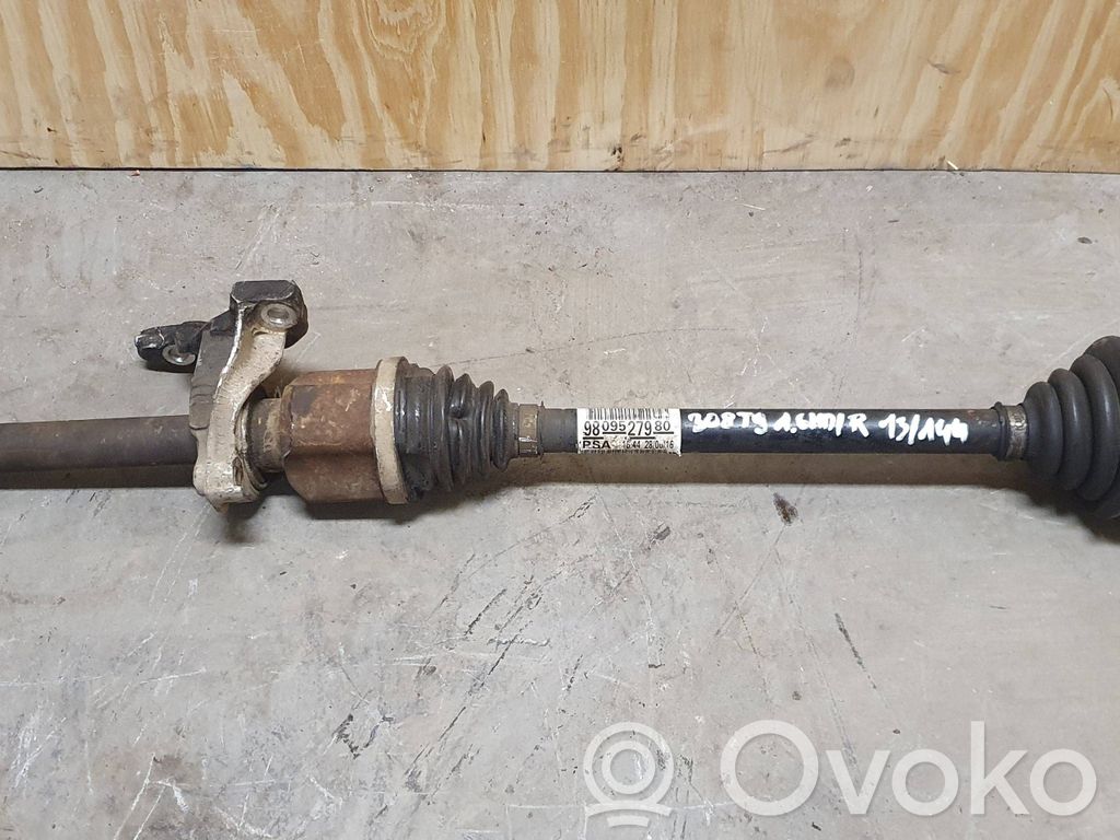 Peugeot 308 Front driveshaft 