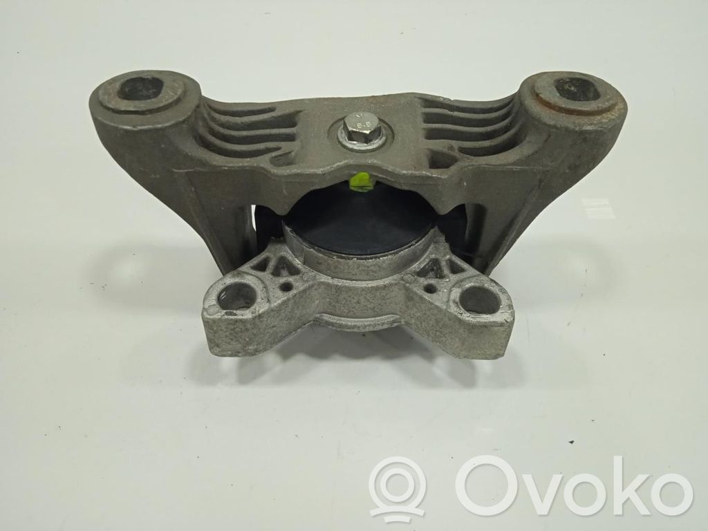 Engine mount bracket   SINREFVISIBLE