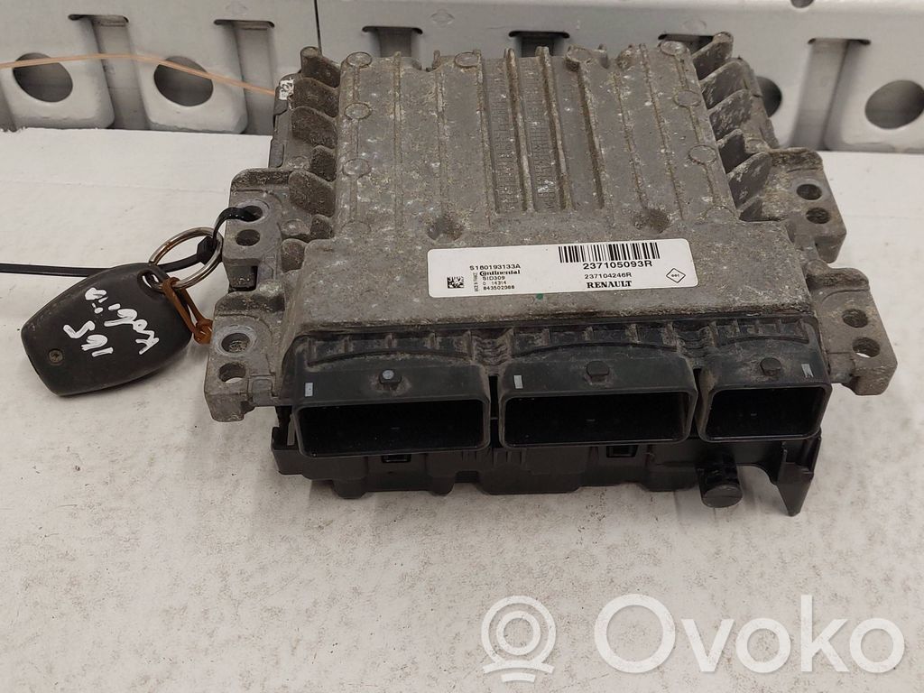 Renault Master III Komputer / Sterownik ECU i komplet kluczy 