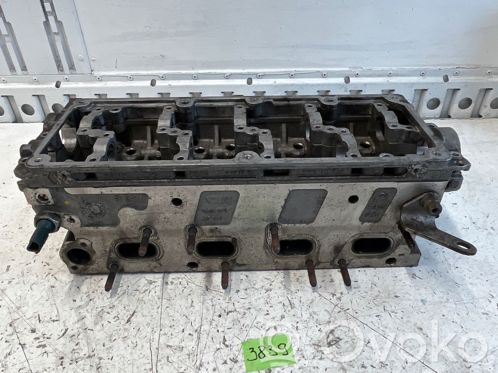 Volkswagen Golf VI Engine head 
