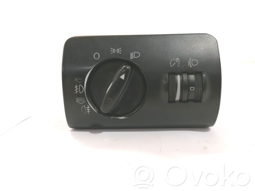 Audi A6 S6 C5 4B Light switch 