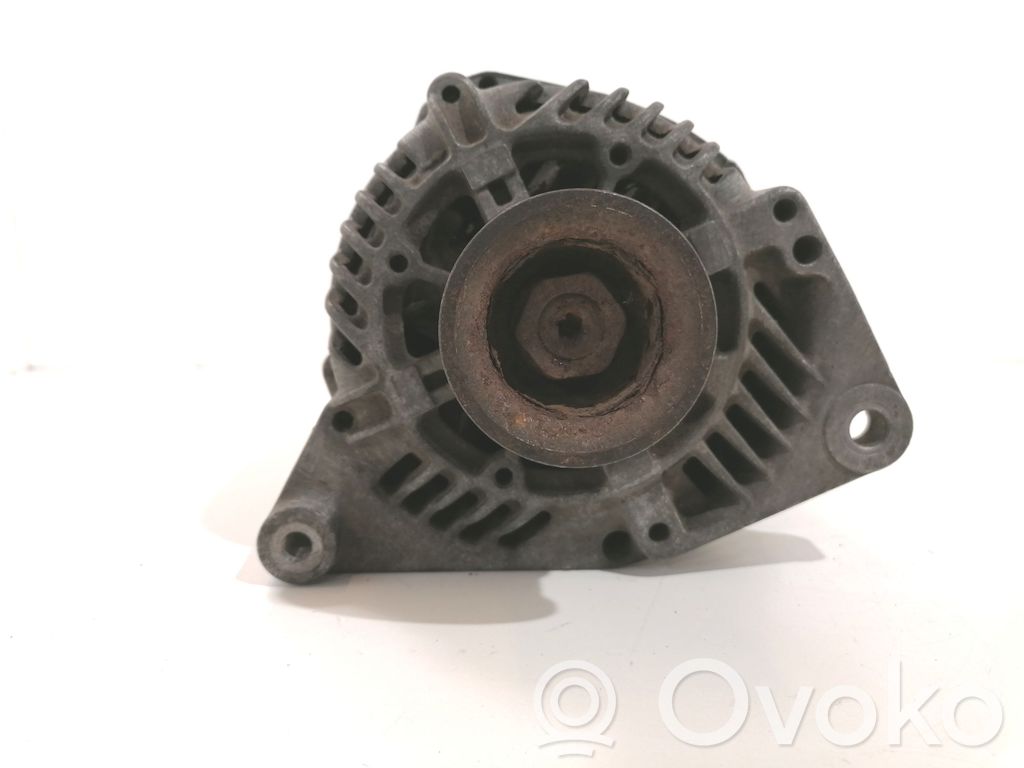 Volkswagen PASSAT B5 Ģenerators 