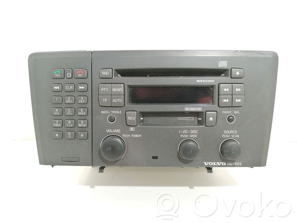 Volvo V70 Radio/CD/DVD/GPS head unit 