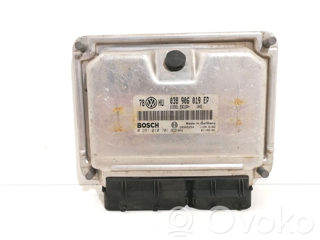 Volkswagen PASSAT B5.5 Engine control unit/module 