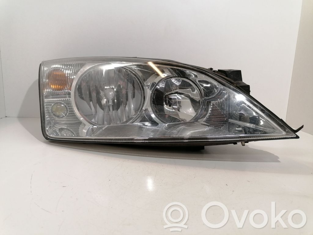 Ford Mondeo Mk III Headlight/headlamp 