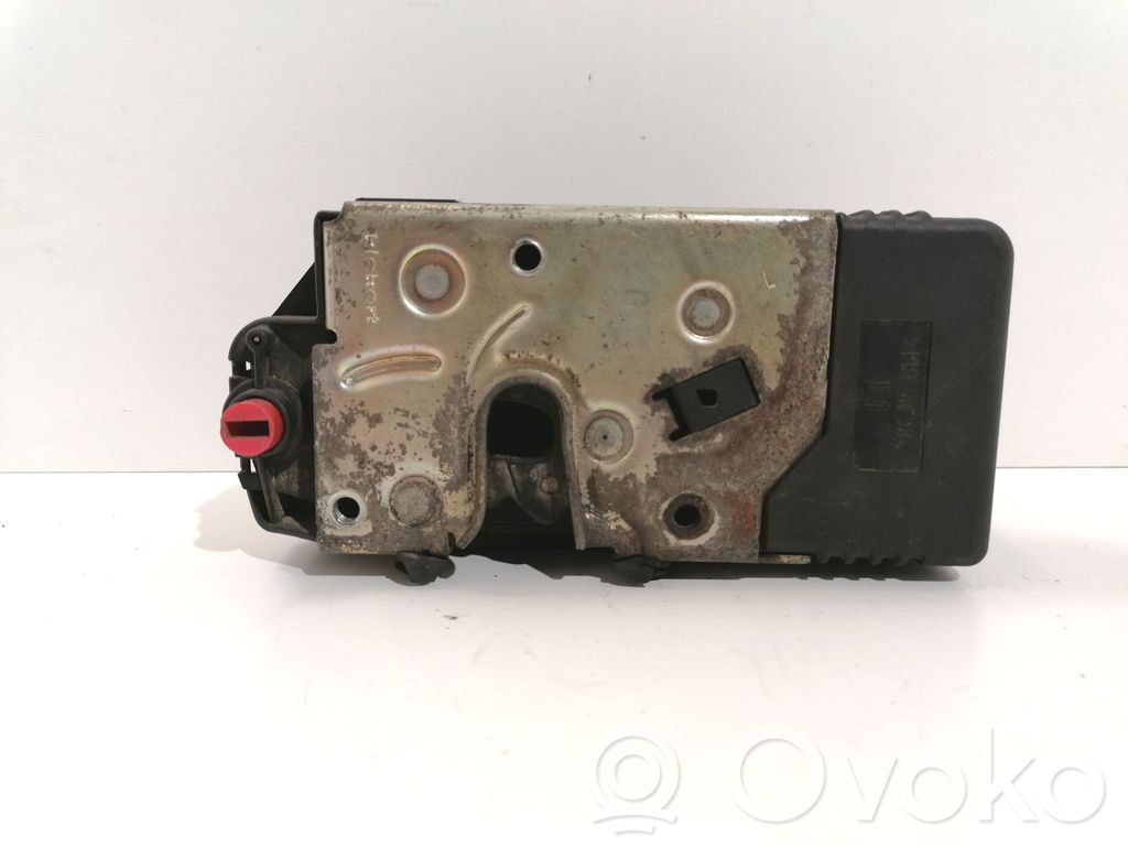 Opel Astra G Takaoven lukko 