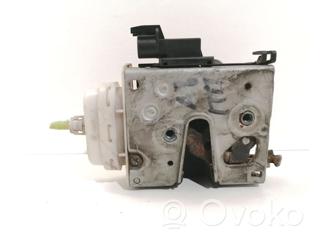 Audi A8 S8 D2 4D Front door lock 