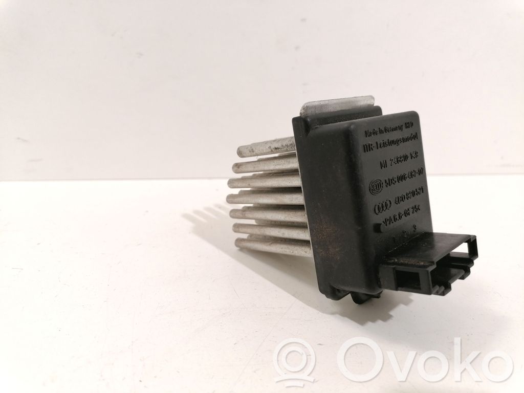 Audi A6 S6 C5 4B Rezystor / Opornik dmuchawy nawiewu 