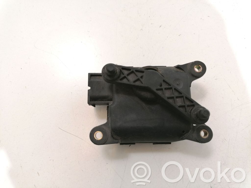 Audi A6 S6 C5 4B Silniczek nagrzewnicy 