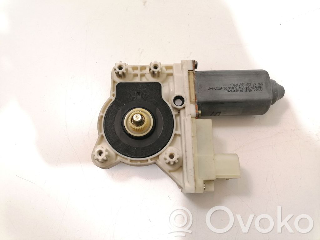 BMW 7 E65 E66 Motor del regulador de la ventanilla de la puerta delantera 