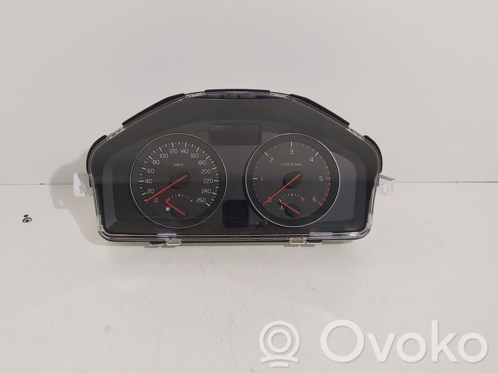 Volvo V50 Speedometer (instrument cluster) 