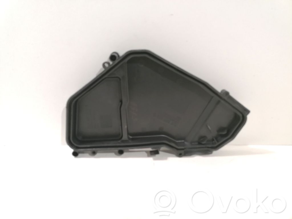 Porsche Cayenne (92A) Fuse box cover 