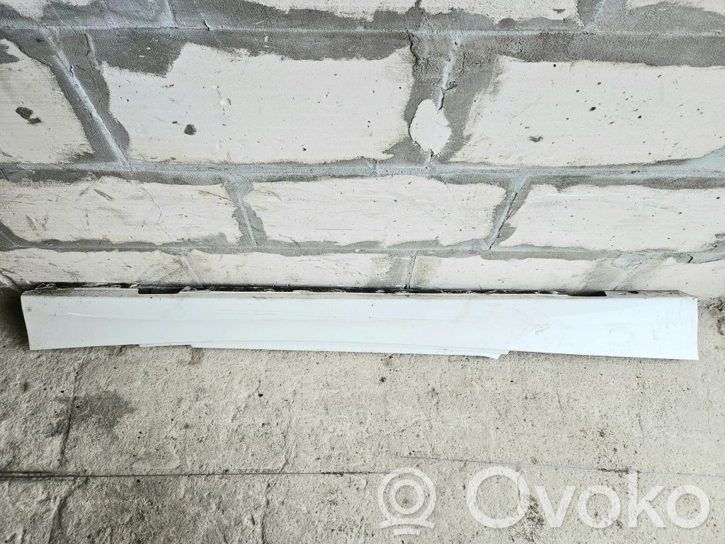 BMW 1 E81 E87 Sill 