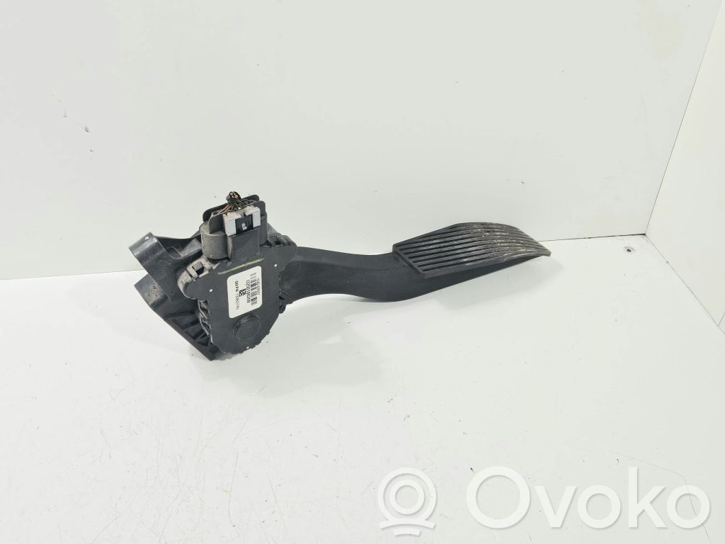 Opel Meriva B Accelerator throttle pedal 