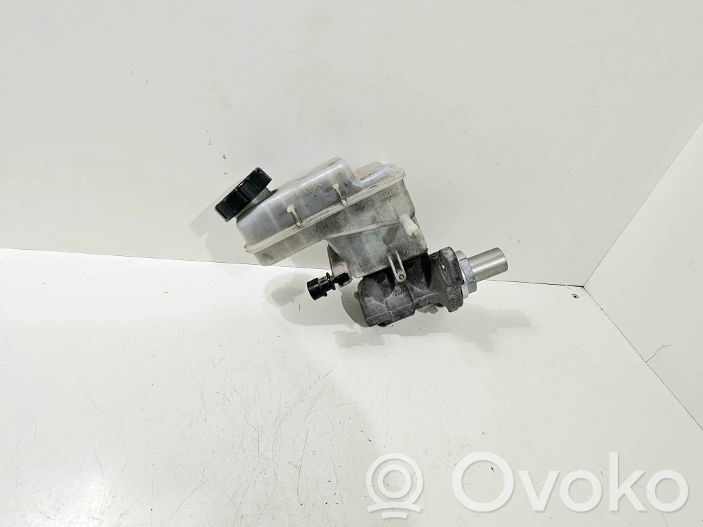 Opel Meriva B Pääjarrusylinteri 