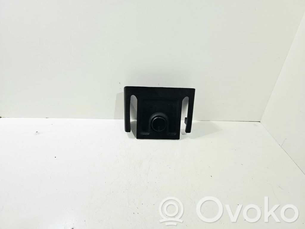 Opel Meriva B Moldura del mechero trasero 