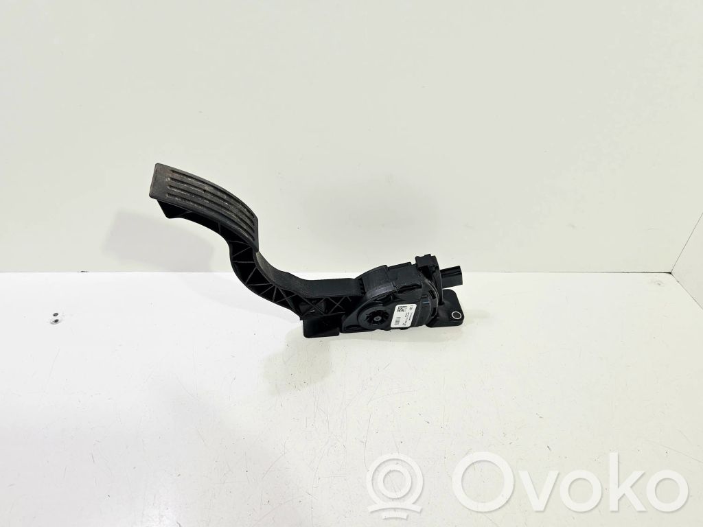 Volvo V40 Accelerator throttle pedal 