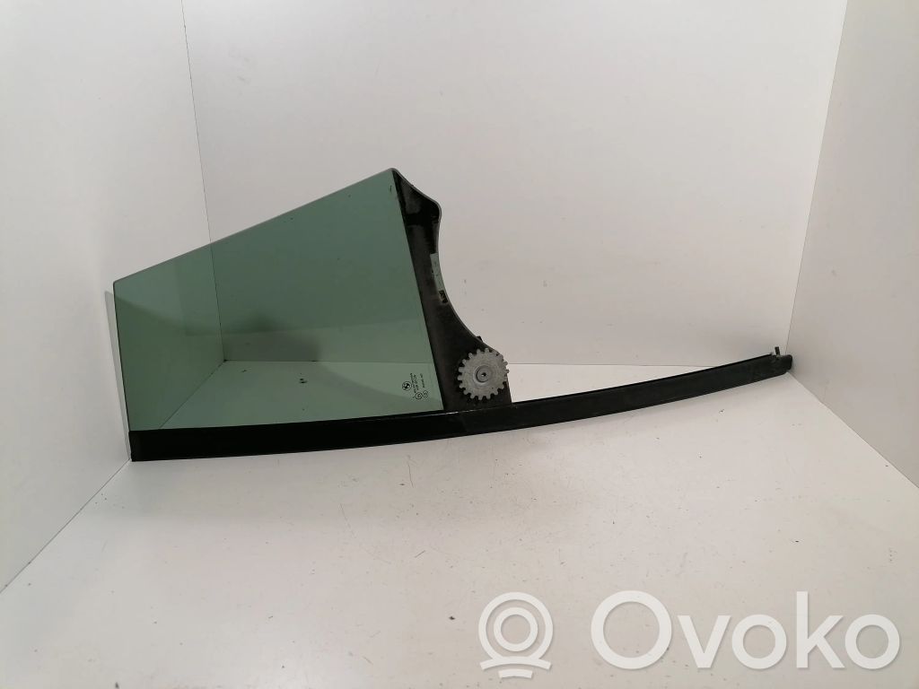 BMW 5 GT F07 Rear vent window glass 