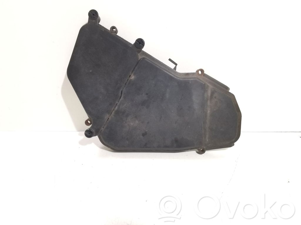 Audi Q7 4L Fuse box cover 
